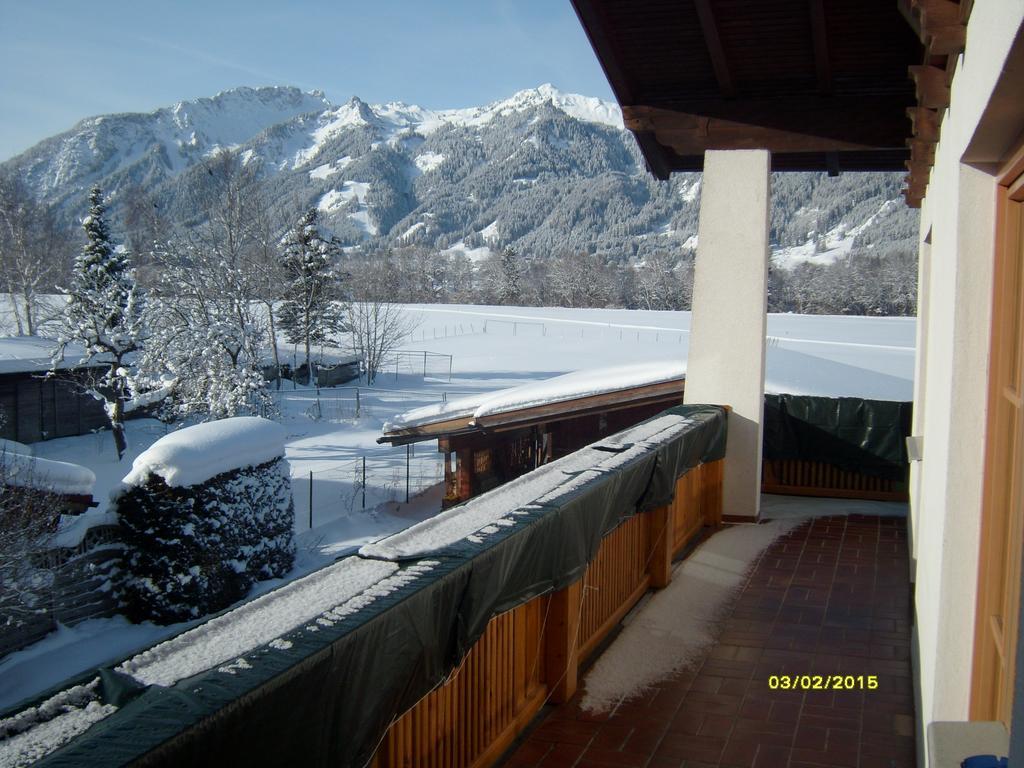 Ferienwohnung Stickler Reutte Zimmer foto