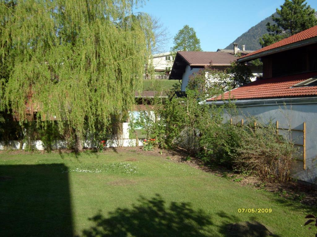 Ferienwohnung Stickler Reutte Zimmer foto