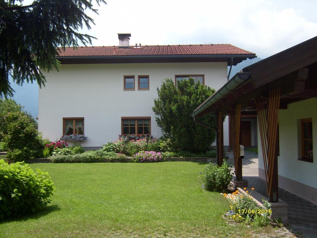 Ferienwohnung Stickler Reutte Zimmer foto