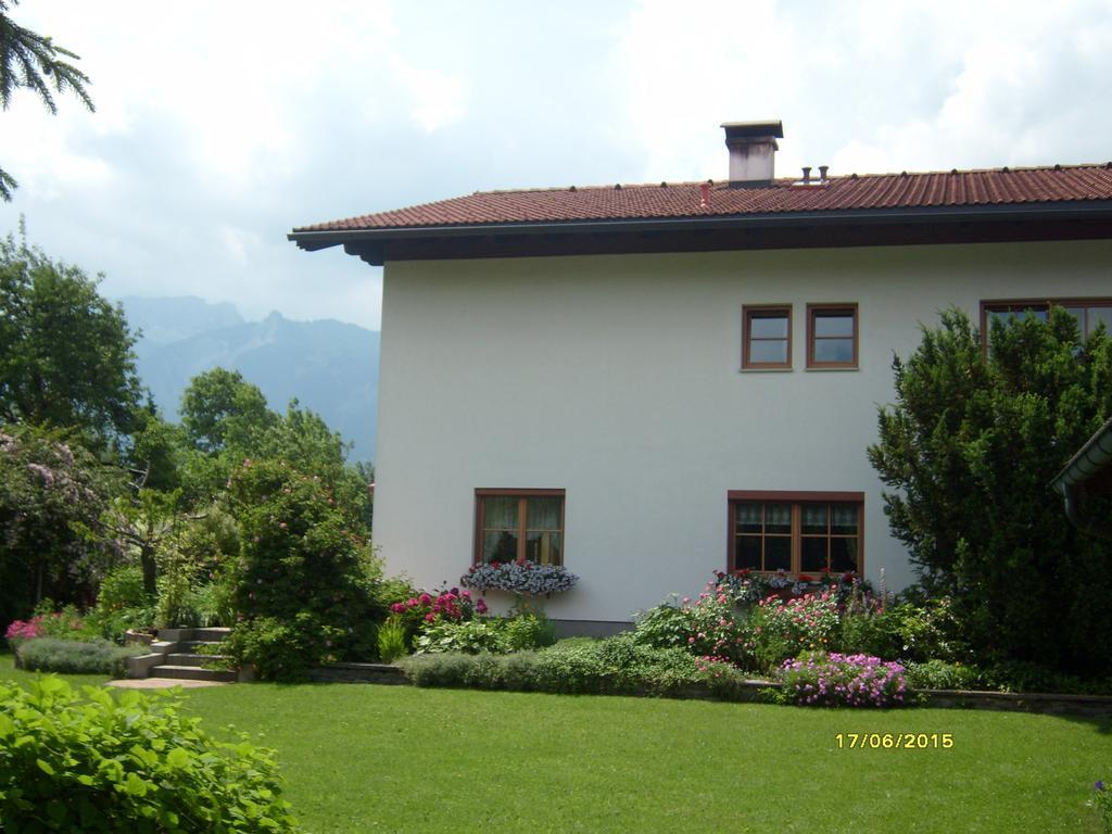 Ferienwohnung Stickler Reutte Zimmer foto